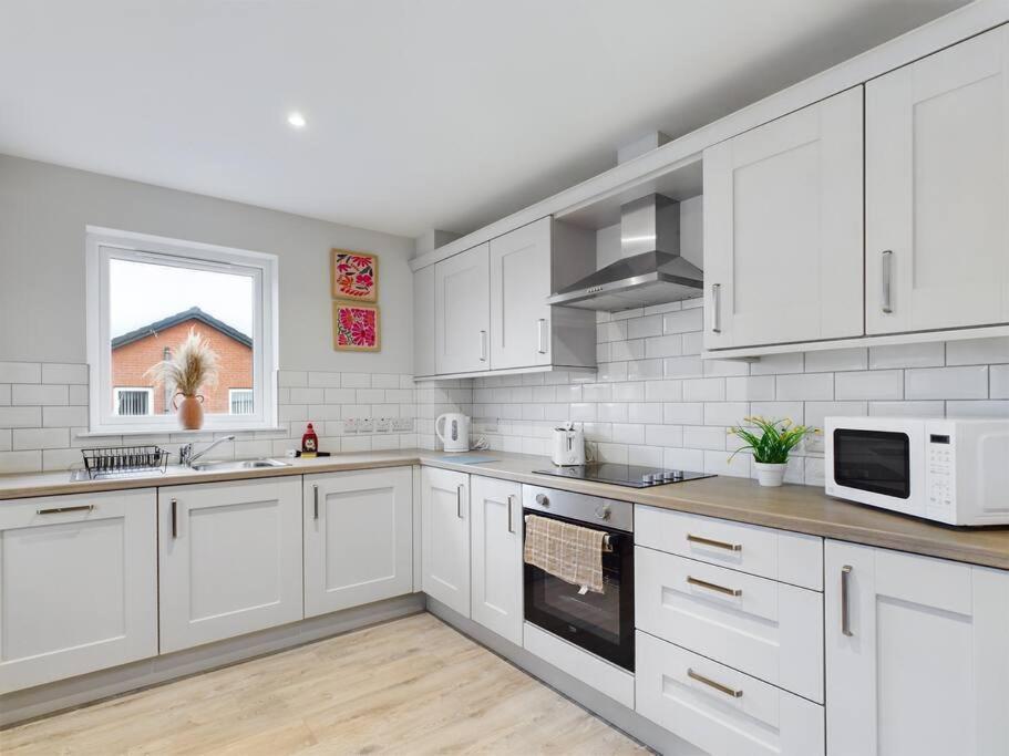 Contemporary 2-Bedroom Apartment Belfast Kültér fotó